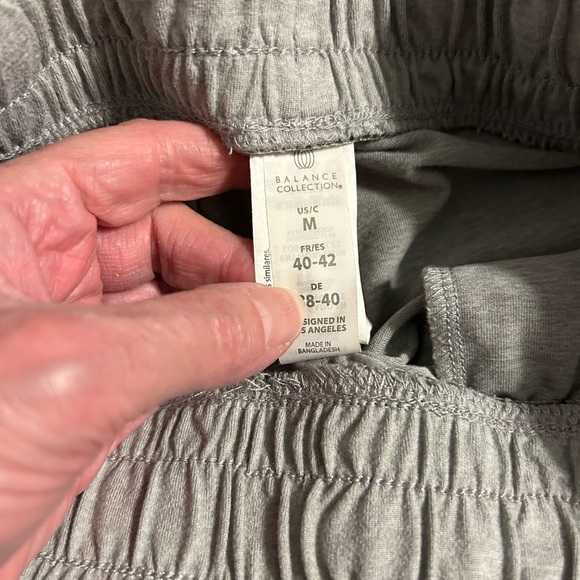 Shorts - Picture 2 of 4